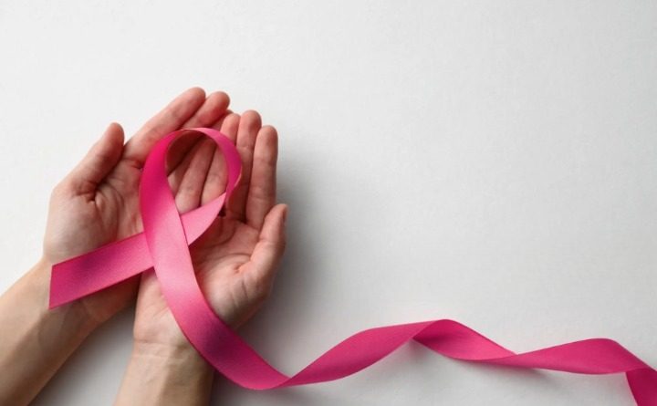 Lazo rosado emblemático de prevención de cáncer de seno