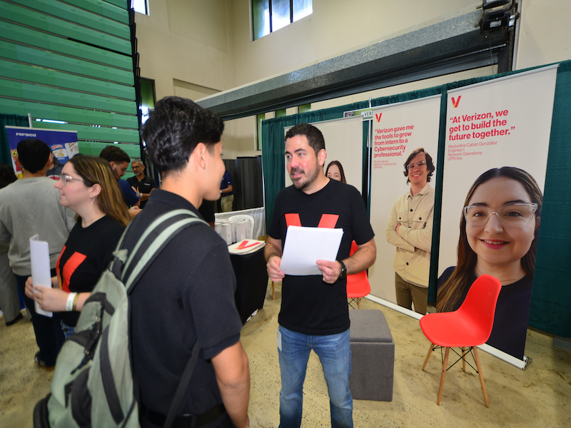 Gran parte de los reclutadores han sido egresados del Recinto Universitario de Mayagüez. Foto Carlos Díaz/Prensa RUM