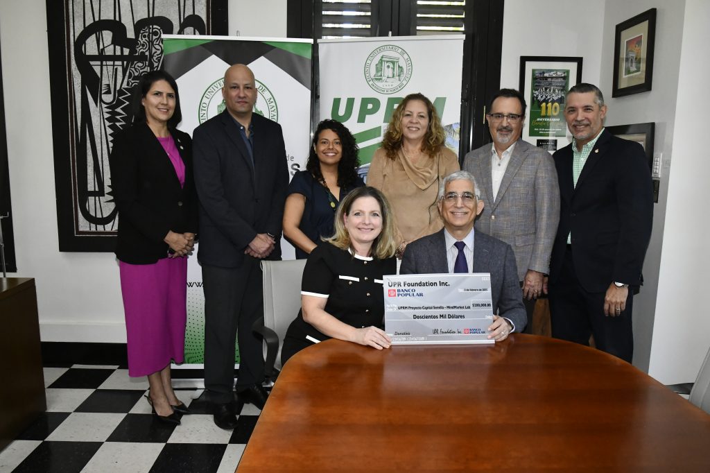 El RUM recibió una subvención del Banco Popular para el establecimiento del programa de innovación y competitividad NeuroLab MindMarket Lab. Foto Carlos Díaz/Prensa RUM